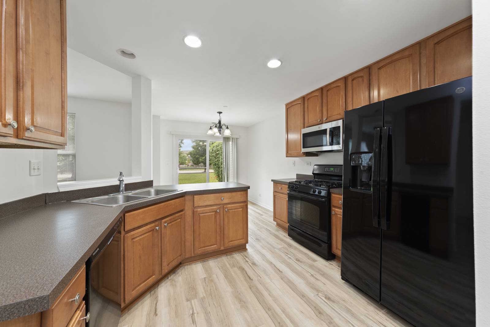 Yorkville, IL 60560,1493 Orchid ST