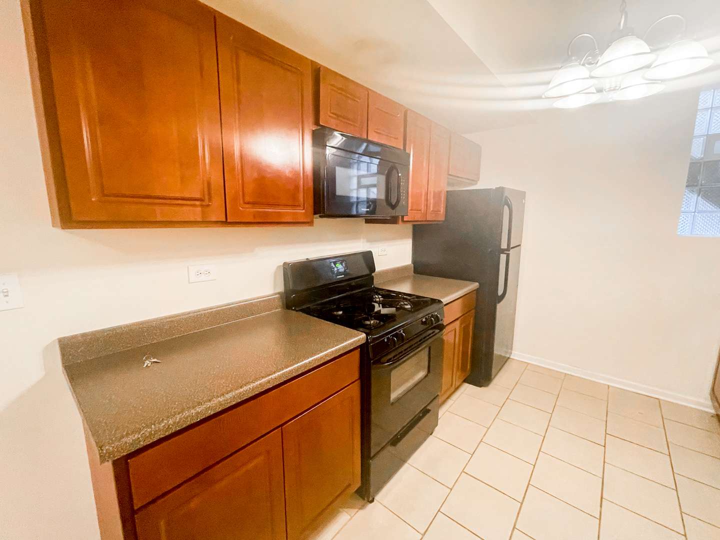 Chicago, IL 60657,3548 N Wolcott AVE #G