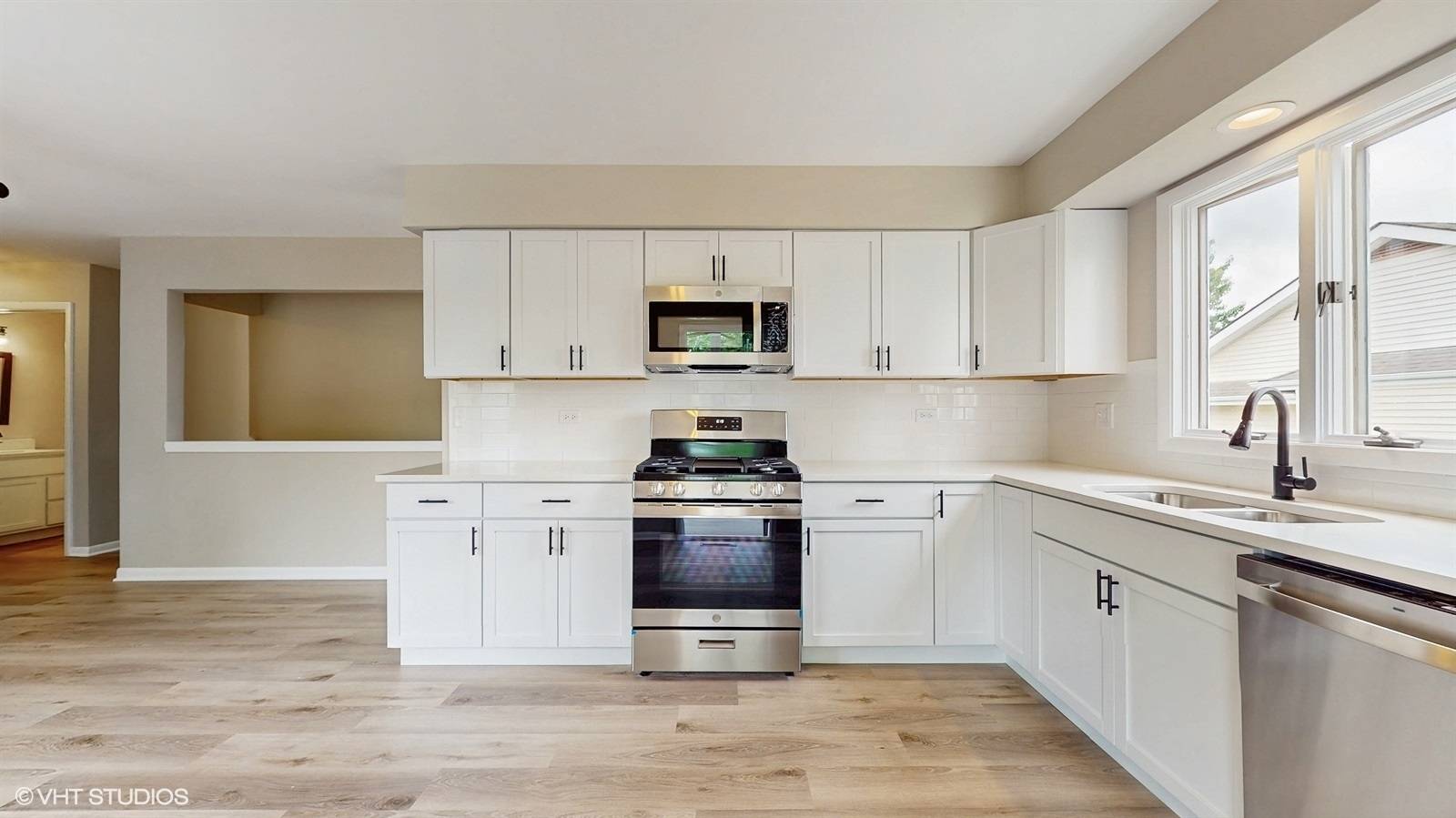 Huntley, IL 60142,10607 Mathew ST