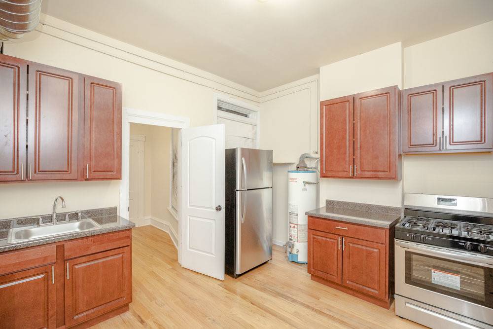 Chicago, IL 60616,262 W 26th ST #2F
