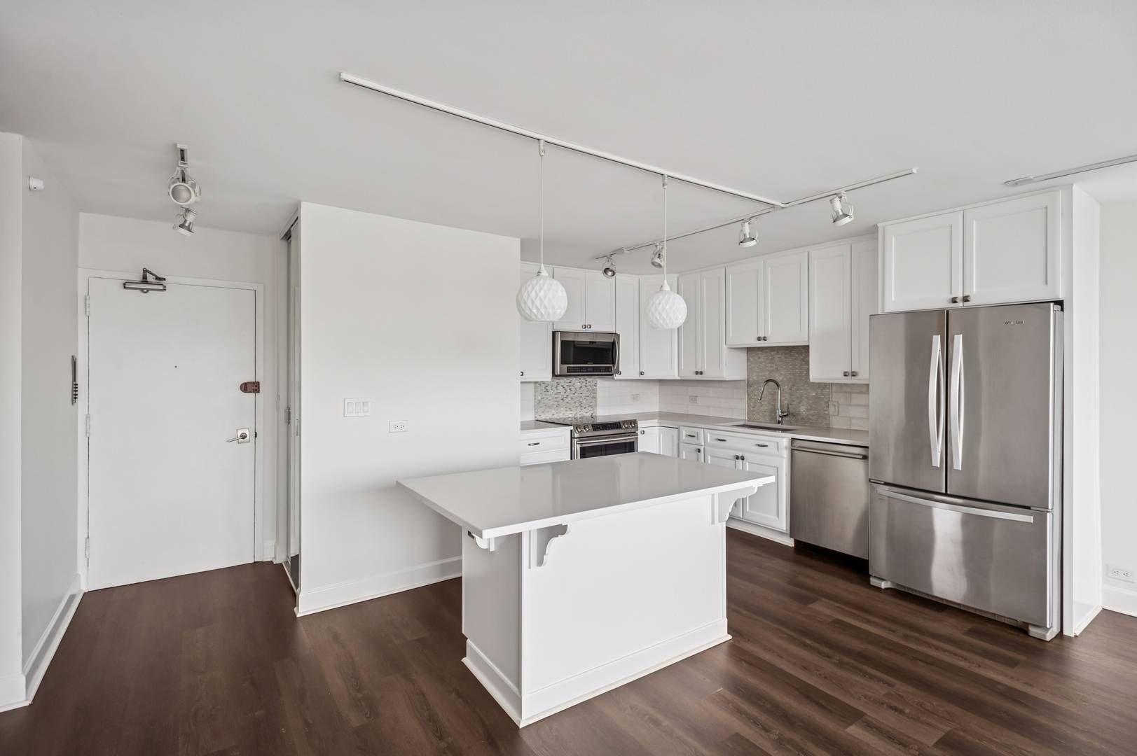 Chicago, IL 60610,1460 N Sandburg TER #2703