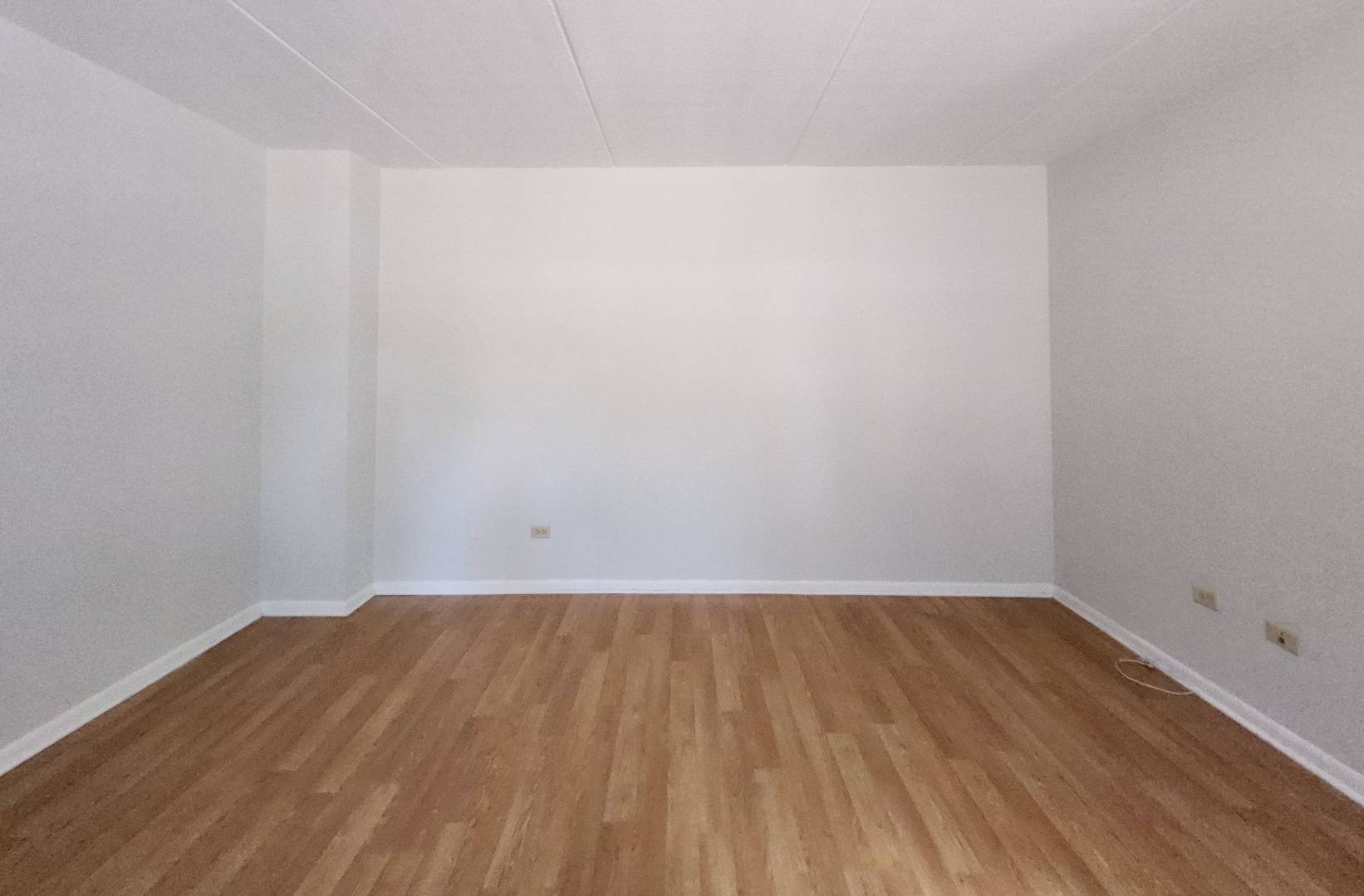 Oak Park, IL 60302,426 Wesley AVE #3