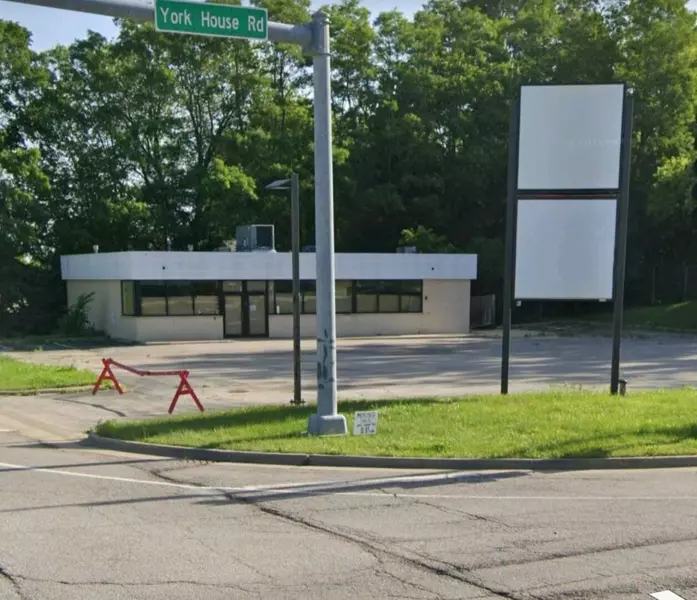 37763 N Green Bay RD, Beach Park, IL 60087