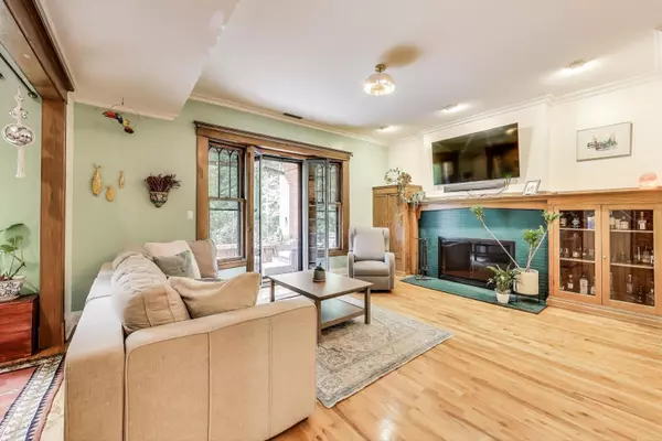 Chicago, IL 60640,4611 N MAGNOLIA AVE #2