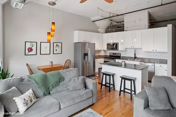 Chicago, IL 60616,221 E CULLERTON ST #314