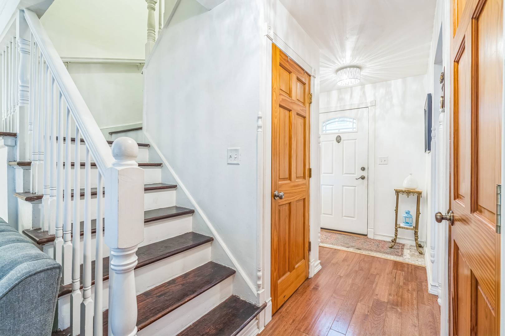 Wilmette, IL 60091,817 Hibbard RD #D