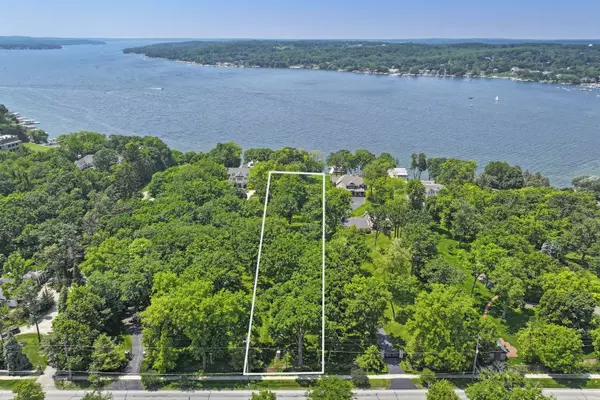 Lake Geneva, WI 53147,630 S Lake Shore DR