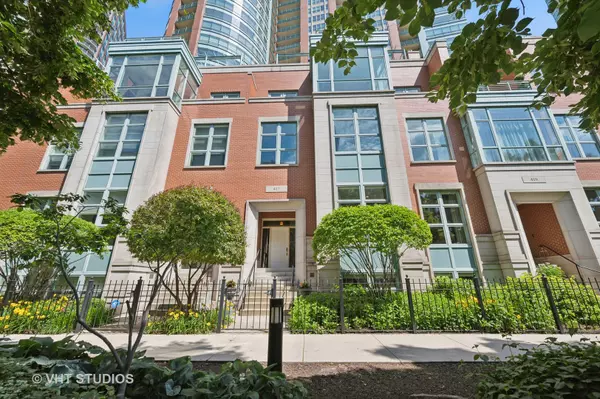 417 E North Water ST, Chicago, IL 60611