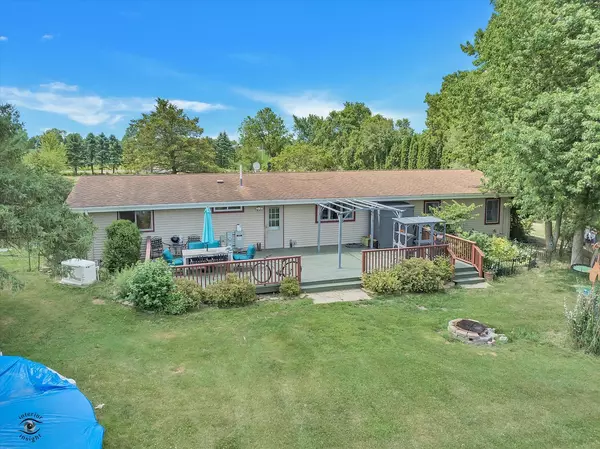 Beecher, IL 60401,944 E County Line RD
