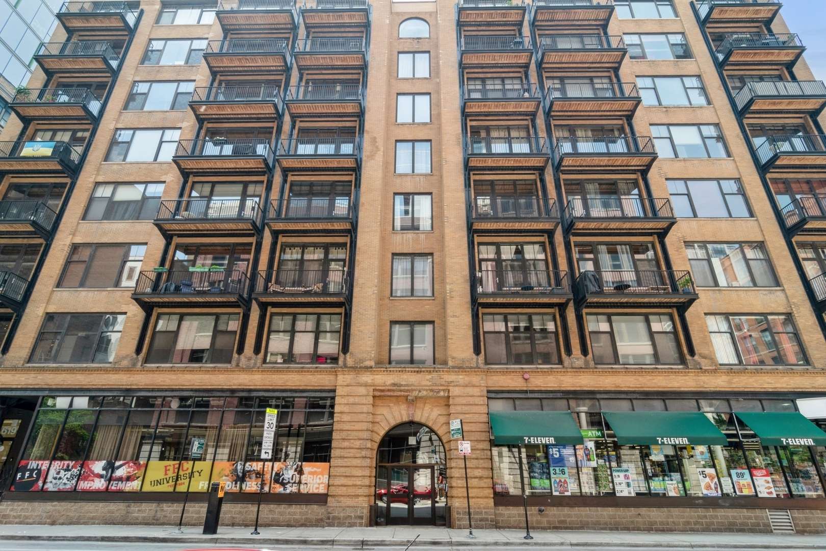 625 W JACKSON BLVD #306, Chicago, IL 60661