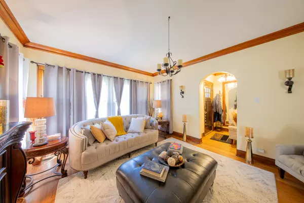 Chicago, IL 60643,10215 S Charles ST