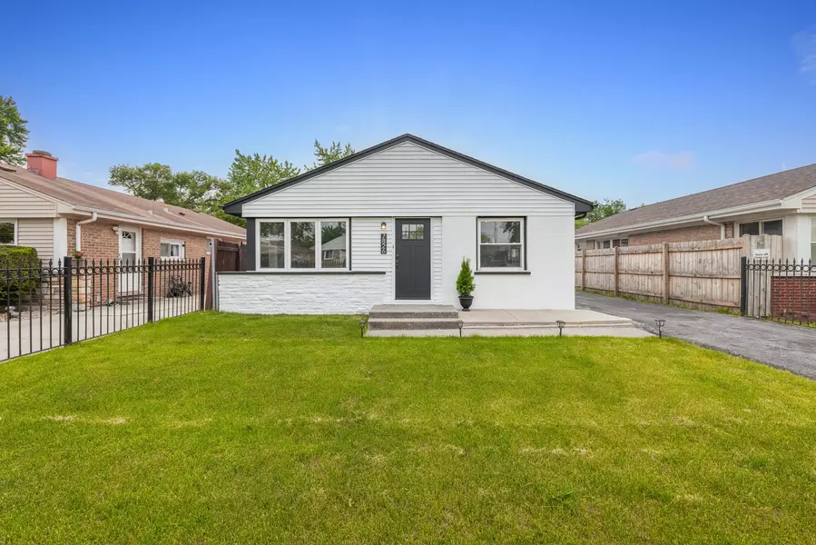 7826 S KENTON AVE, Chicago, IL 60652