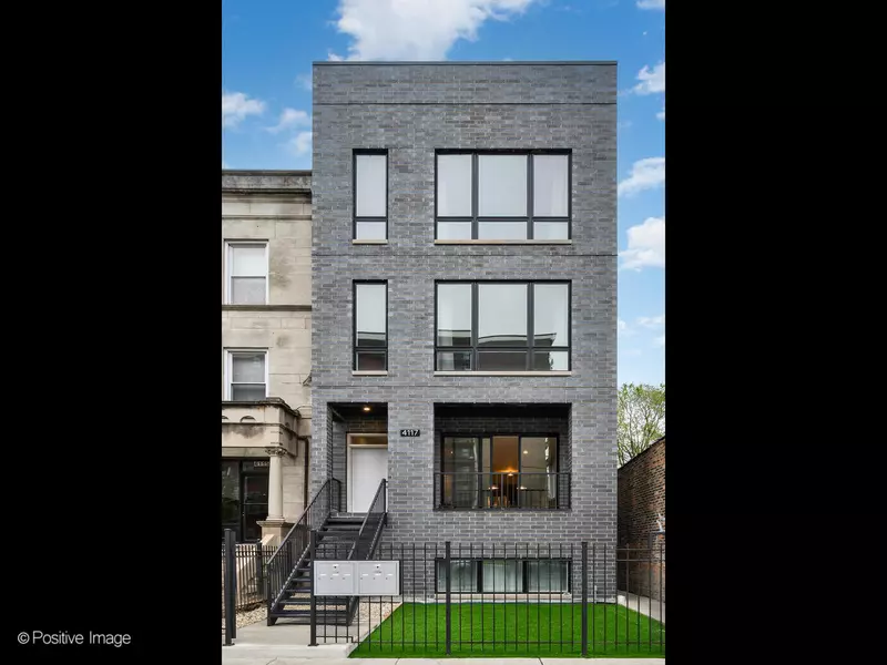 3944 S indiana ST #2F, Chicago, IL 60653