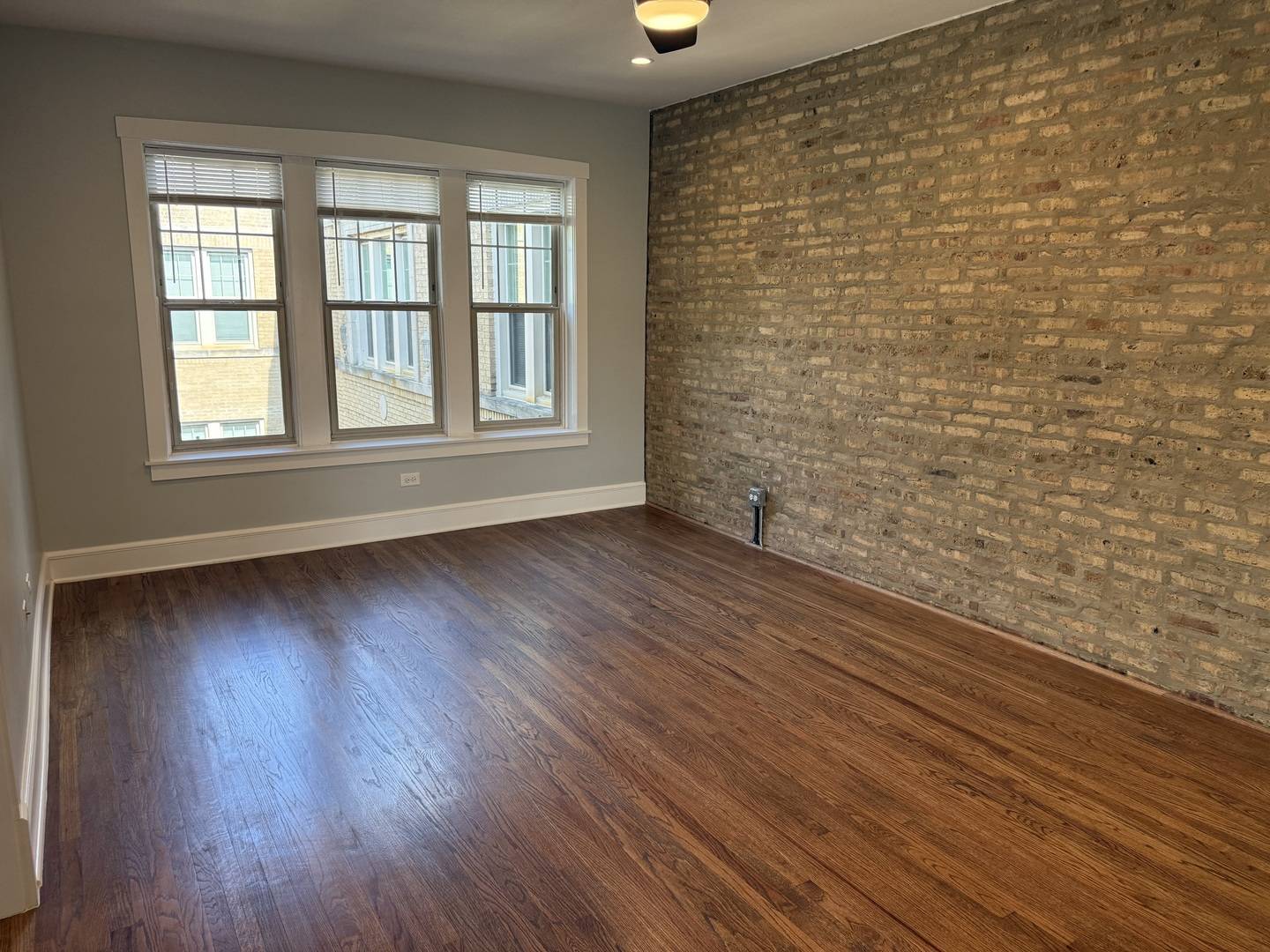Oak Park, IL 60302,227 Washington BLVD #3S