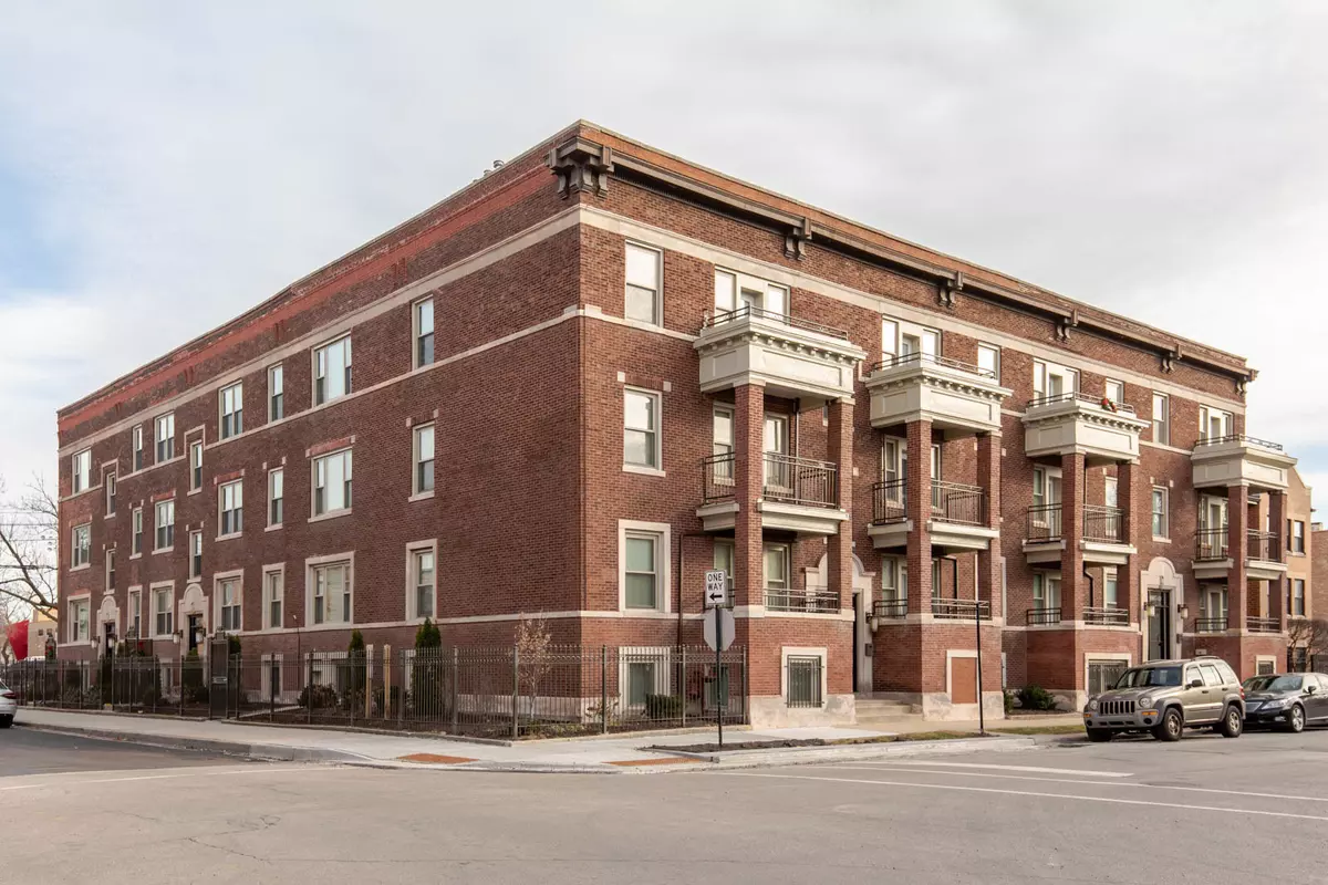 Chicago, IL 60615,637 E 49th ST #3