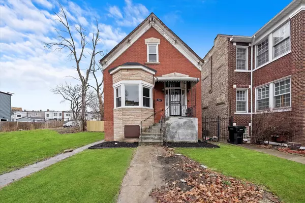5241 W Adams ST, Chicago, IL 60644