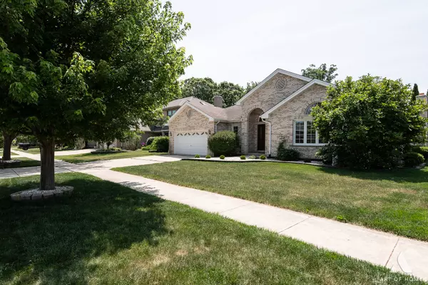 Lemont, IL 60439,1196 Covington DR