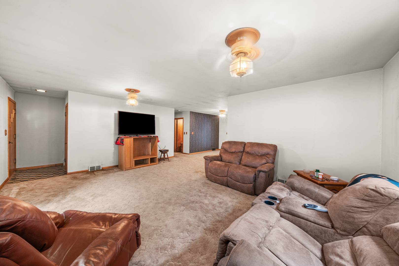Leland, IL 60531,455 Essex ST