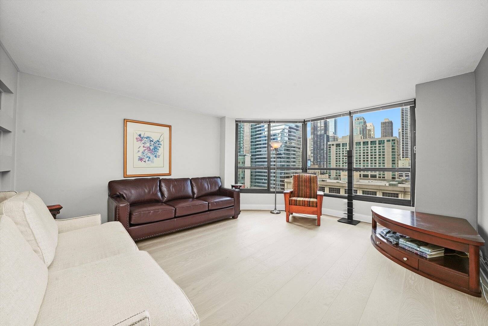 Chicago, IL 60611,405 N Wabash AVE #814