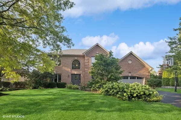 1343 Dunrobin RD, Naperville, IL 60540