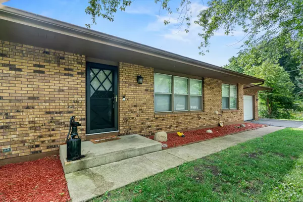 Algonquin, IL 60102,1025 Harper DR