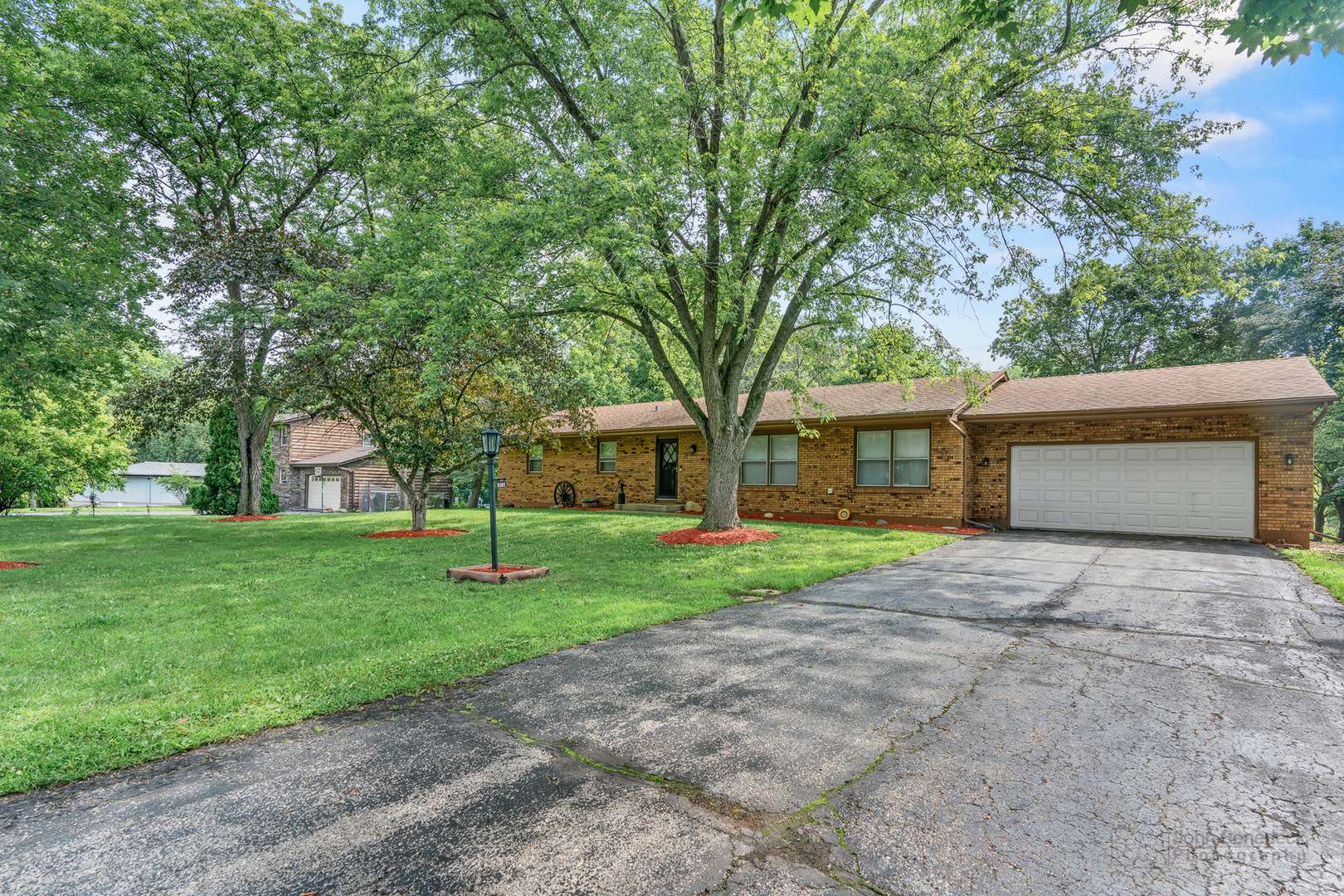 Algonquin, IL 60102,1025 Harper DR