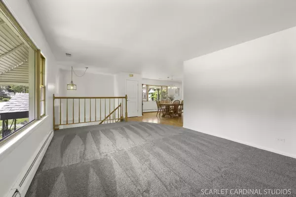 Villa Park, IL 60181,140 W Adams ST