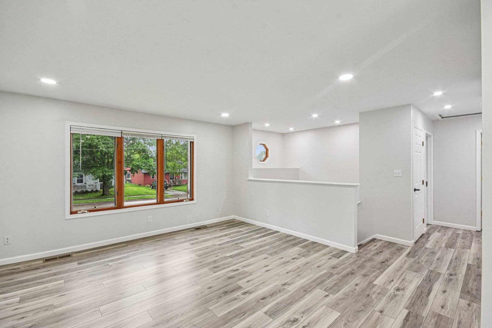 Dekalb, IL 60115,1046 S 6th ST