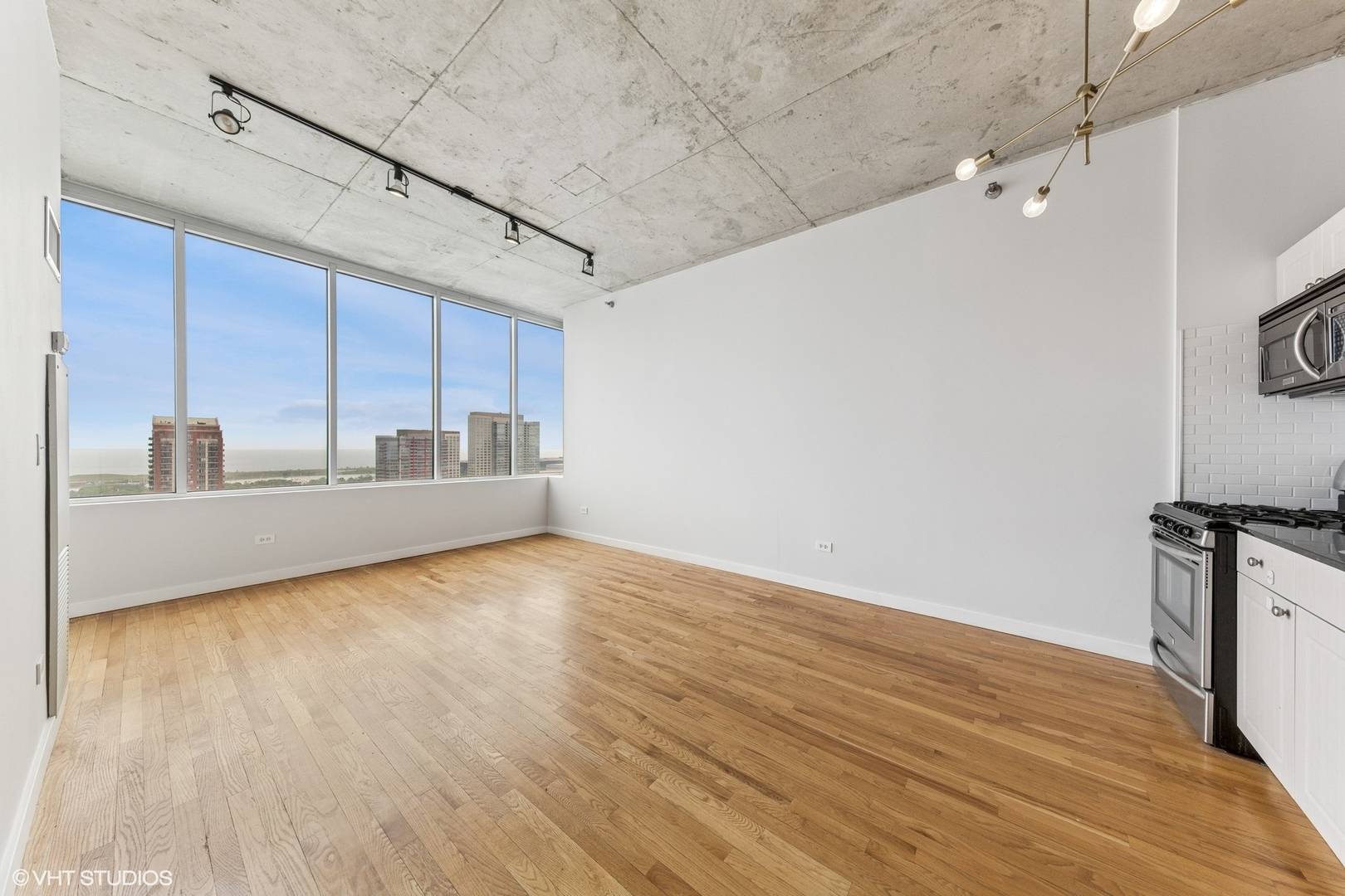 Chicago, IL 60616,1720 S Michigan AVE #2106
