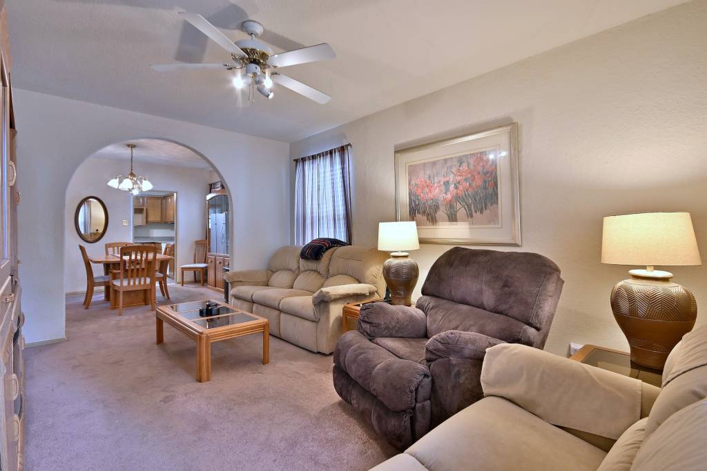 Chicago, IL 60631,7238 W Clarence AVE