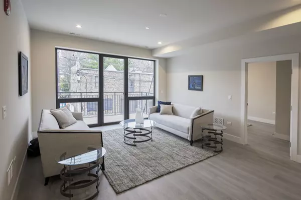 Chicago, IL 60653,503 E Pershing AVE #304