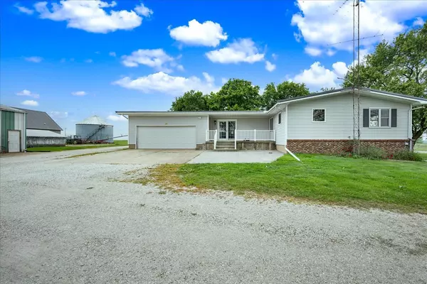 Tonica, IL 61370,708 N 1950th RD