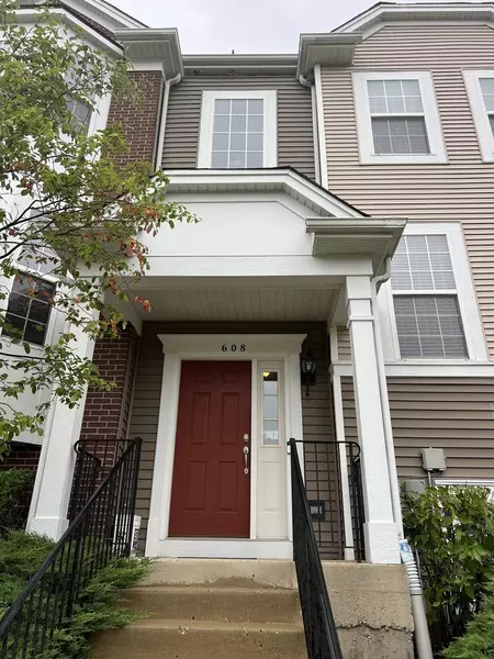 608 CANNON BALL DR, Grayslake, IL 60030
