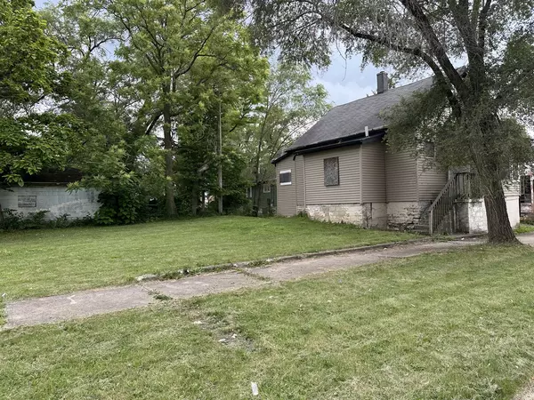 Kankakee, IL 60901,208 E Birch ST