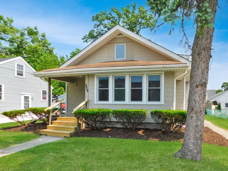 829 Blackhawk BLVD, South Beloit, IL 61080