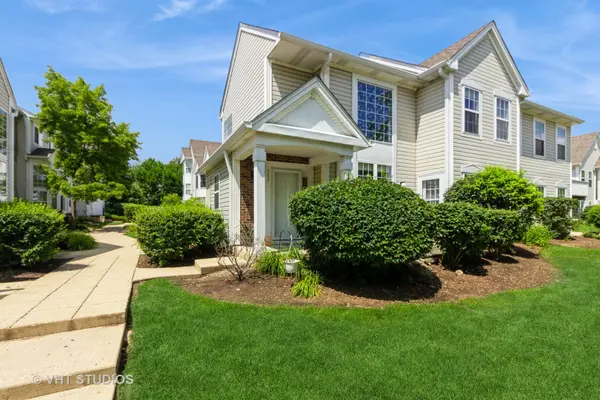 North Aurora, IL 60542,502 Hidden Creek LN