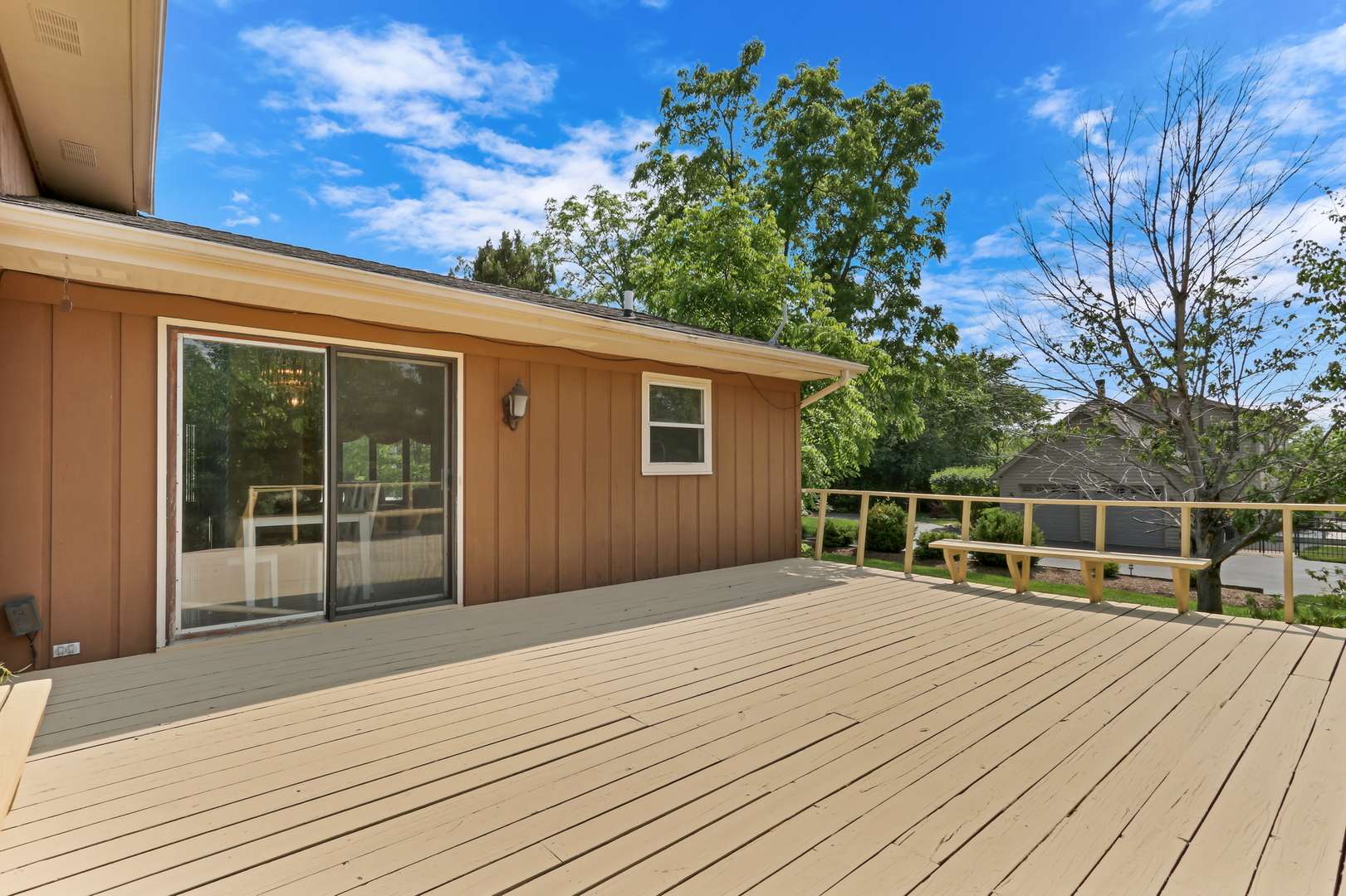 Wadsworth, IL 60083,12976 W 21st ST