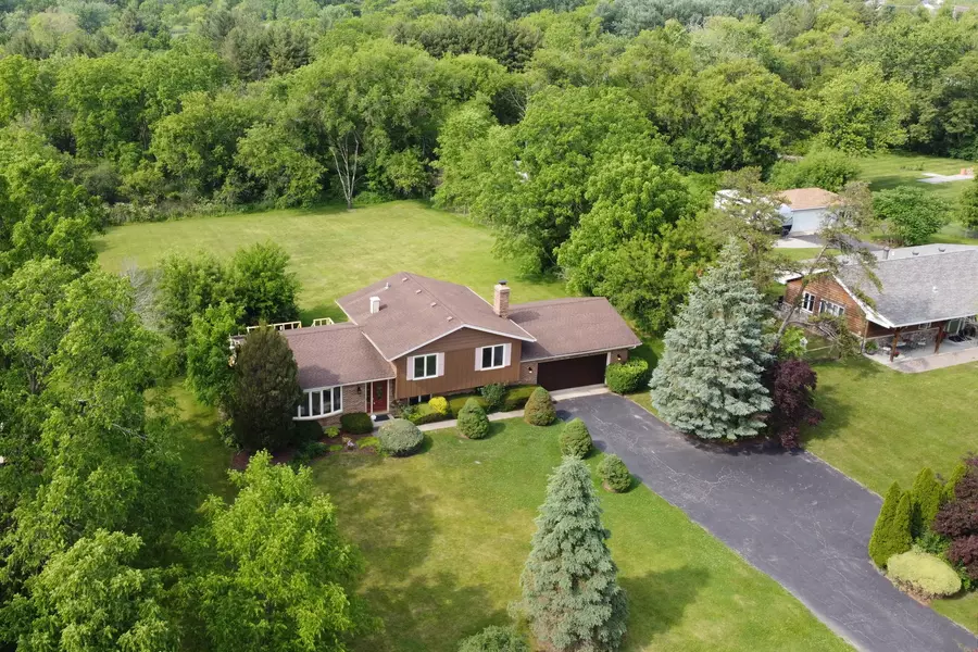 12976 W 21st ST, Wadsworth, IL 60083