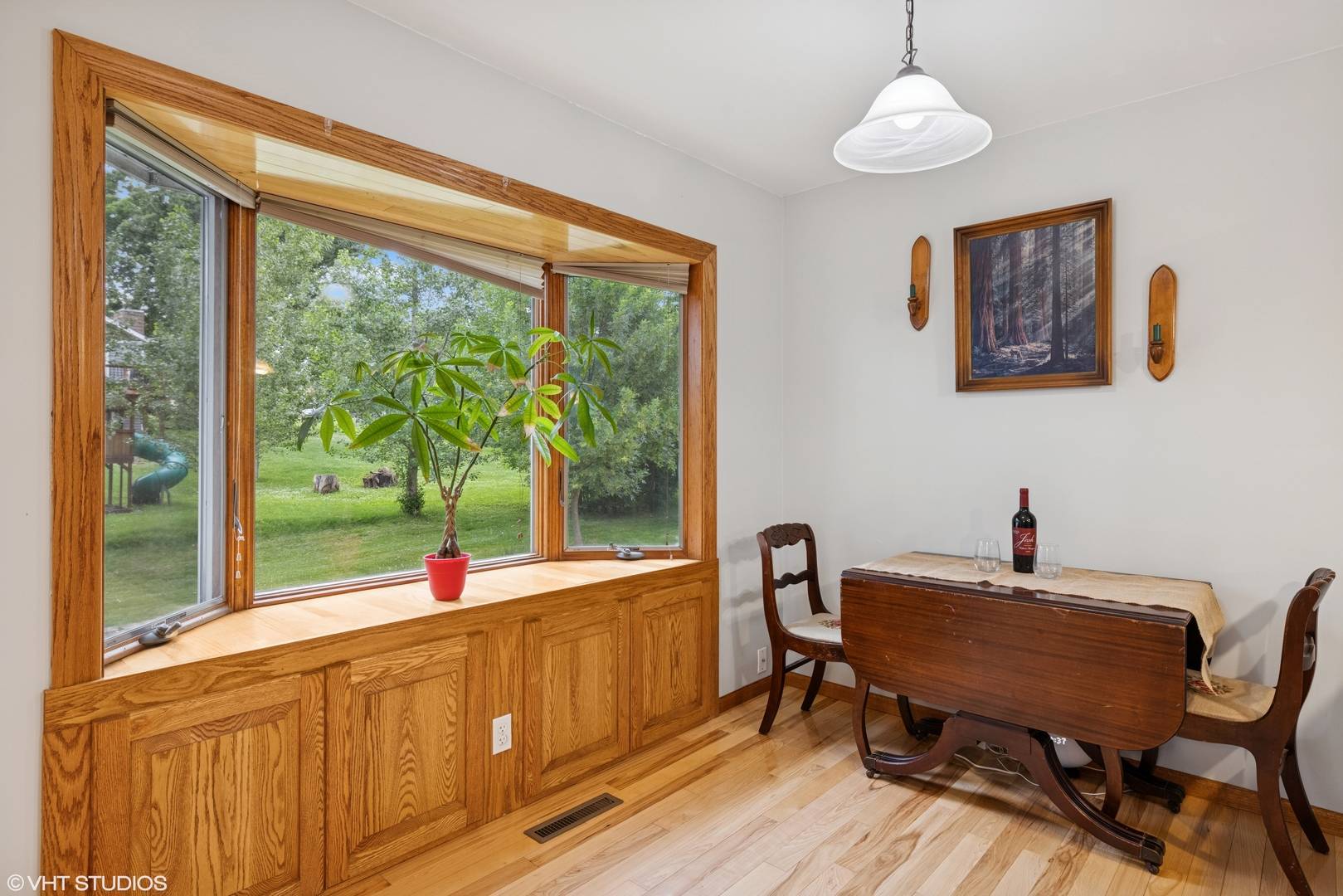Johnsburg, IL 60051,1320 Hayden DR