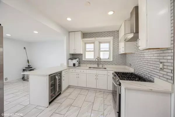 Melrose Park, IL 60160,1628 N 16th AVE