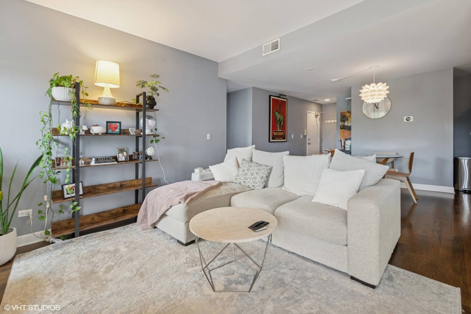 Chicago, IL 60659,5862 N Lincoln AVE #3A