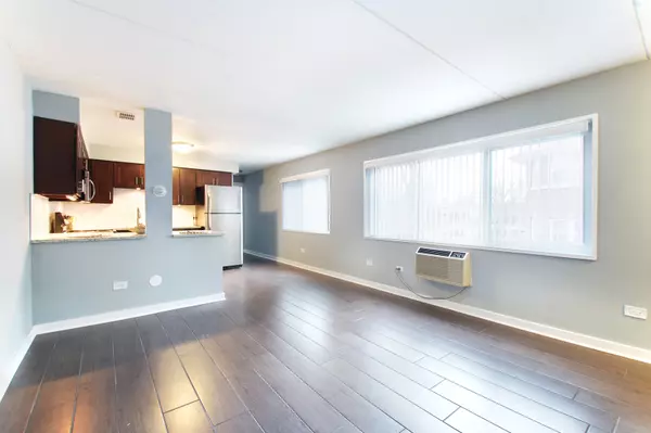 Oak Park, IL 60302,426 Wesley AVE #7