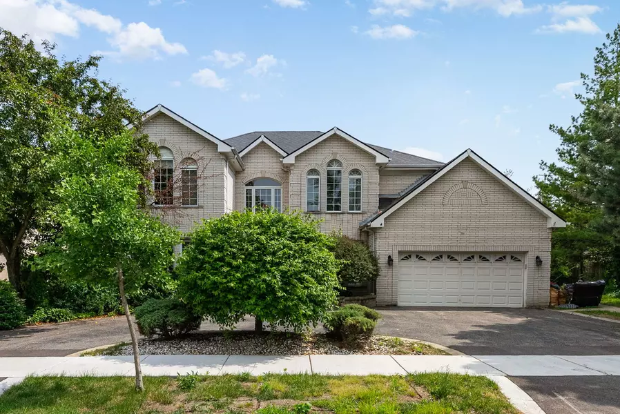 201 E White Oak ST, Arlington Heights, IL 60005