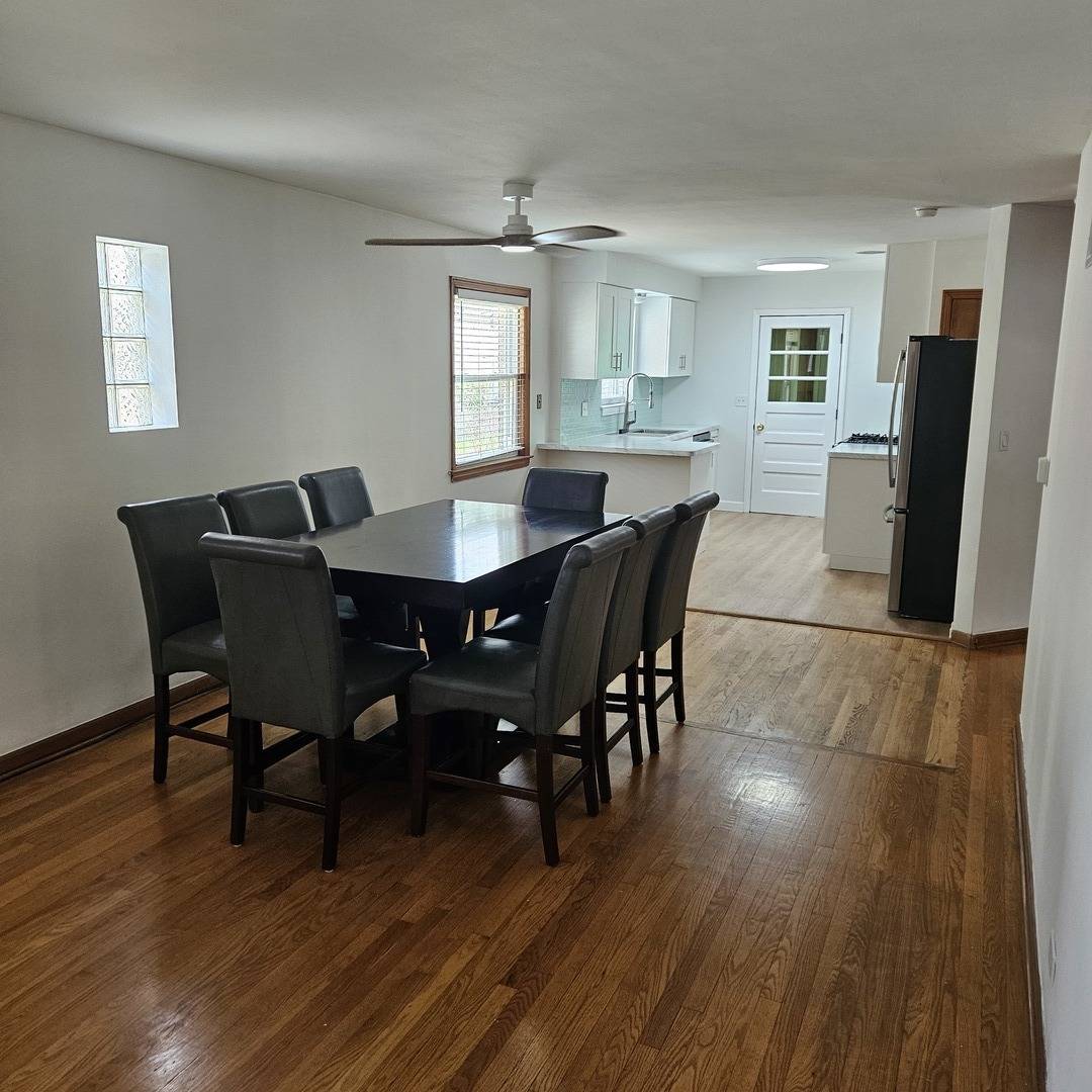 Chicago, IL 60634,5823 W Addison ST