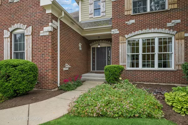 Cary, IL 60013,605 Red Cypress DR
