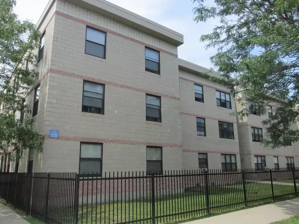 4752 S Wabash AVE #301, Chicago, IL 60615