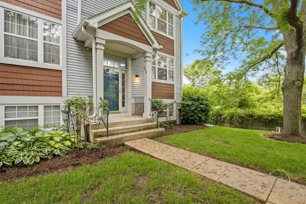 West Chicago, IL 60185,1616 Orchard CT