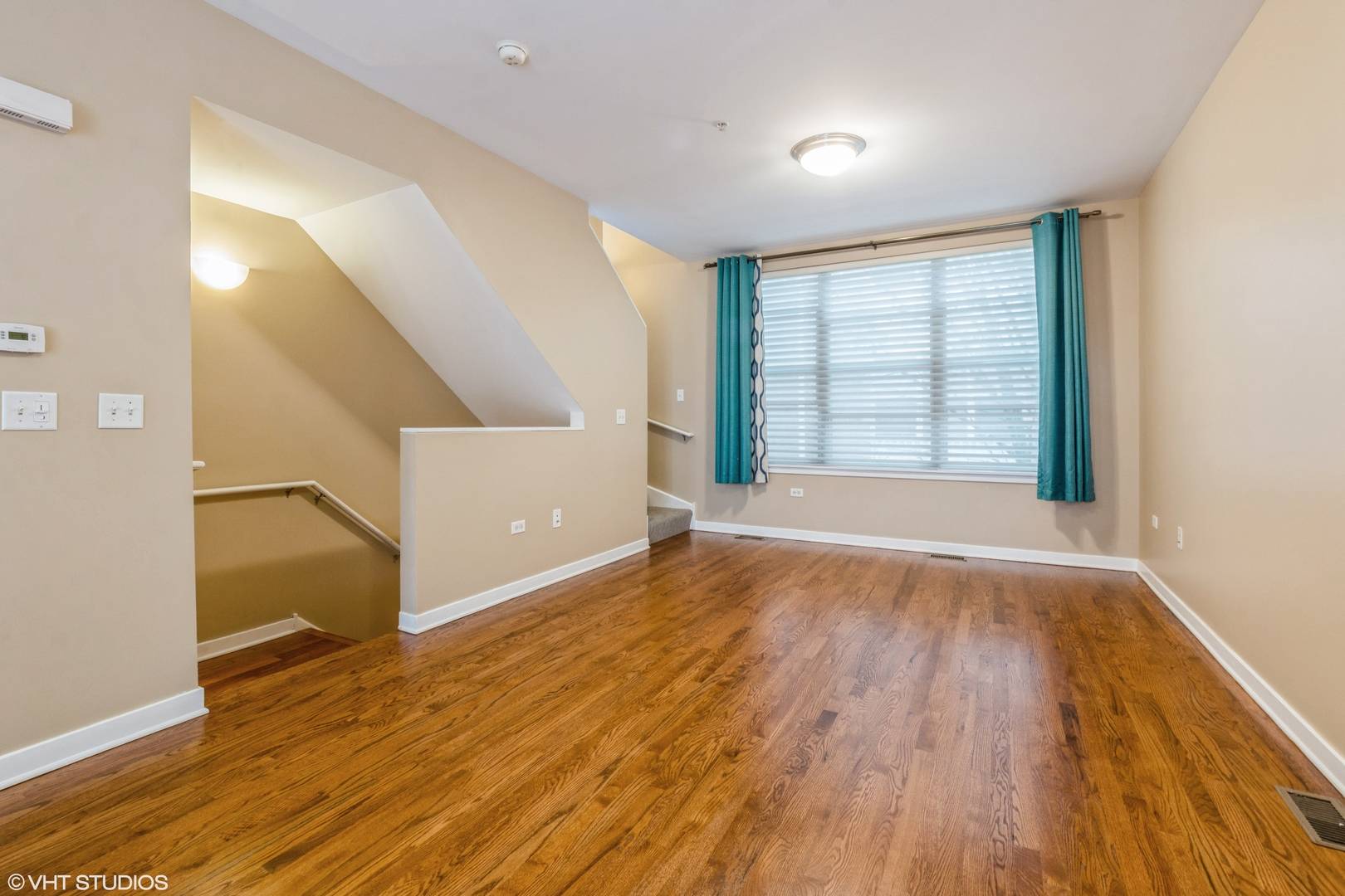 Chicago, IL 60607,1240 W Monroe ST #7
