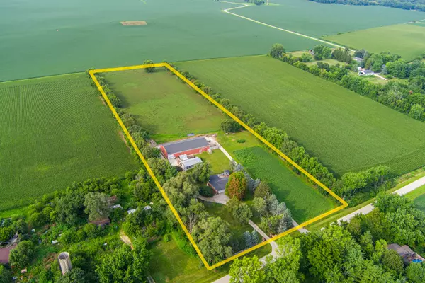 Hinckley, IL 60520,17751 Scott RD