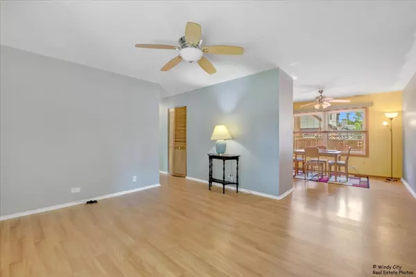 Buffalo Grove, IL 60089,383 Raupp BLVD